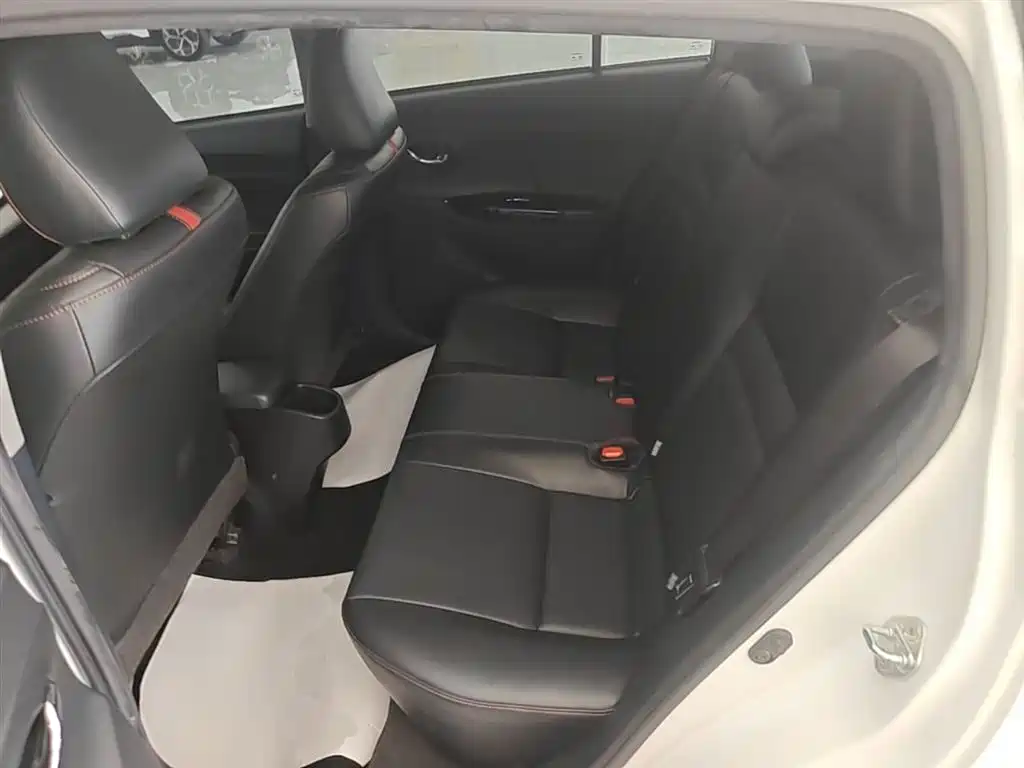 Toyota YARiS L Zhi Xuan 2021 Zhi Xuan X 1.5L CVT Luxury Edition фото 17