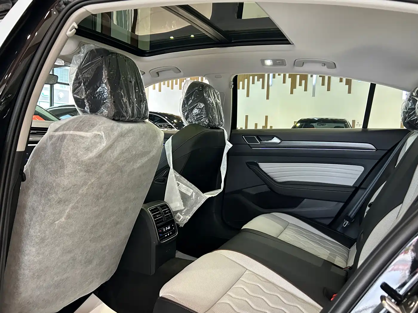 Volkswagen Magotan 2026 Model 30 Million Special Selection 380TSI DSG Luxury фото 22