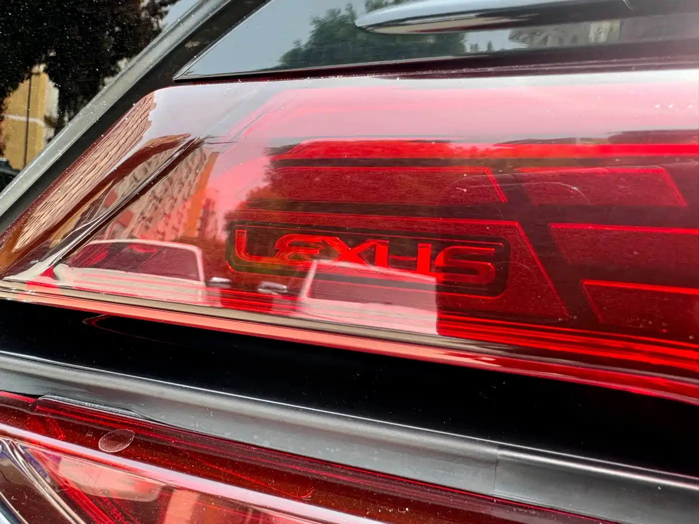 Lexus LM 2020 2020 300h Seven-Seater Elegance Edition