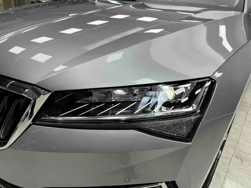 Škoda Superb 2024 2023 Facelift TSI280 DSG Premium Edition