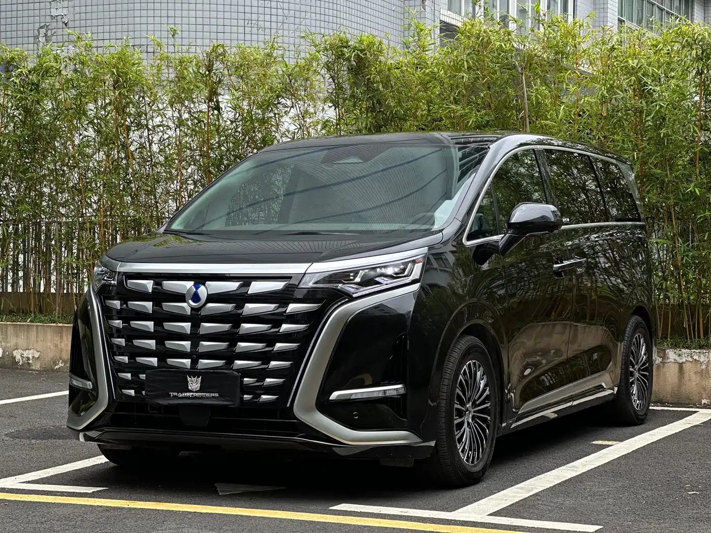 Denza D9 2022 DM-i 970 AWD Flagship