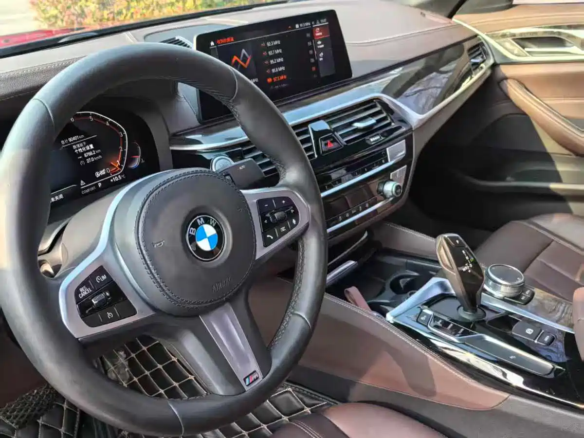 BMW 5 Series 2020 525Li M Sport Package фото 5