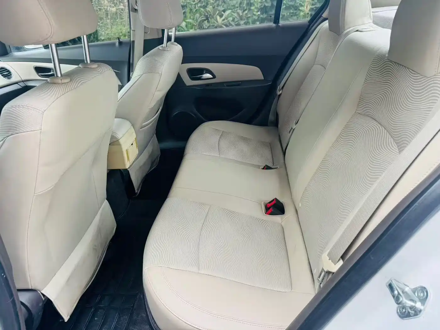 Chevrolet Cruze 2015 1.5L Classic SE MT фото 10