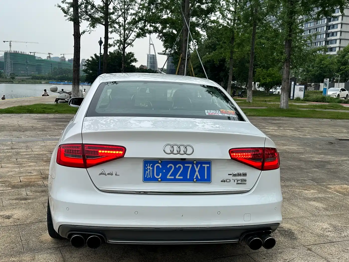 Audi A4L 2013 40 TFSI quattro Personality Sport фото 6