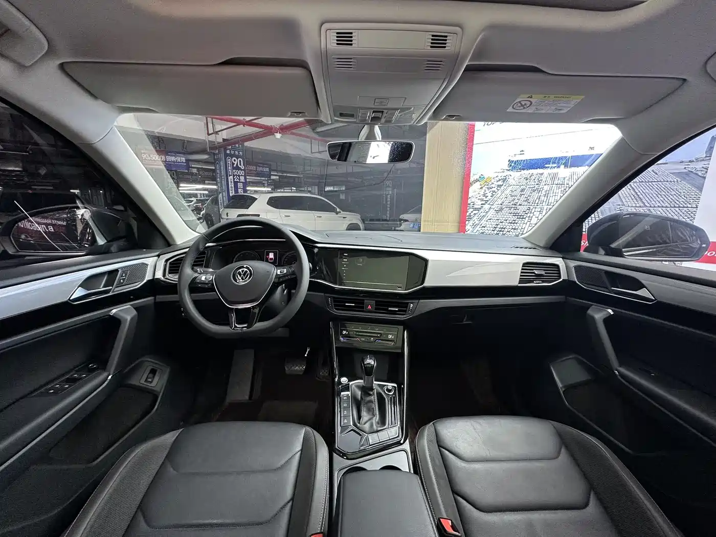 Volkswagen Tayron 2022 280TSI 2WD Luxury Smart Connect Edition фото 15