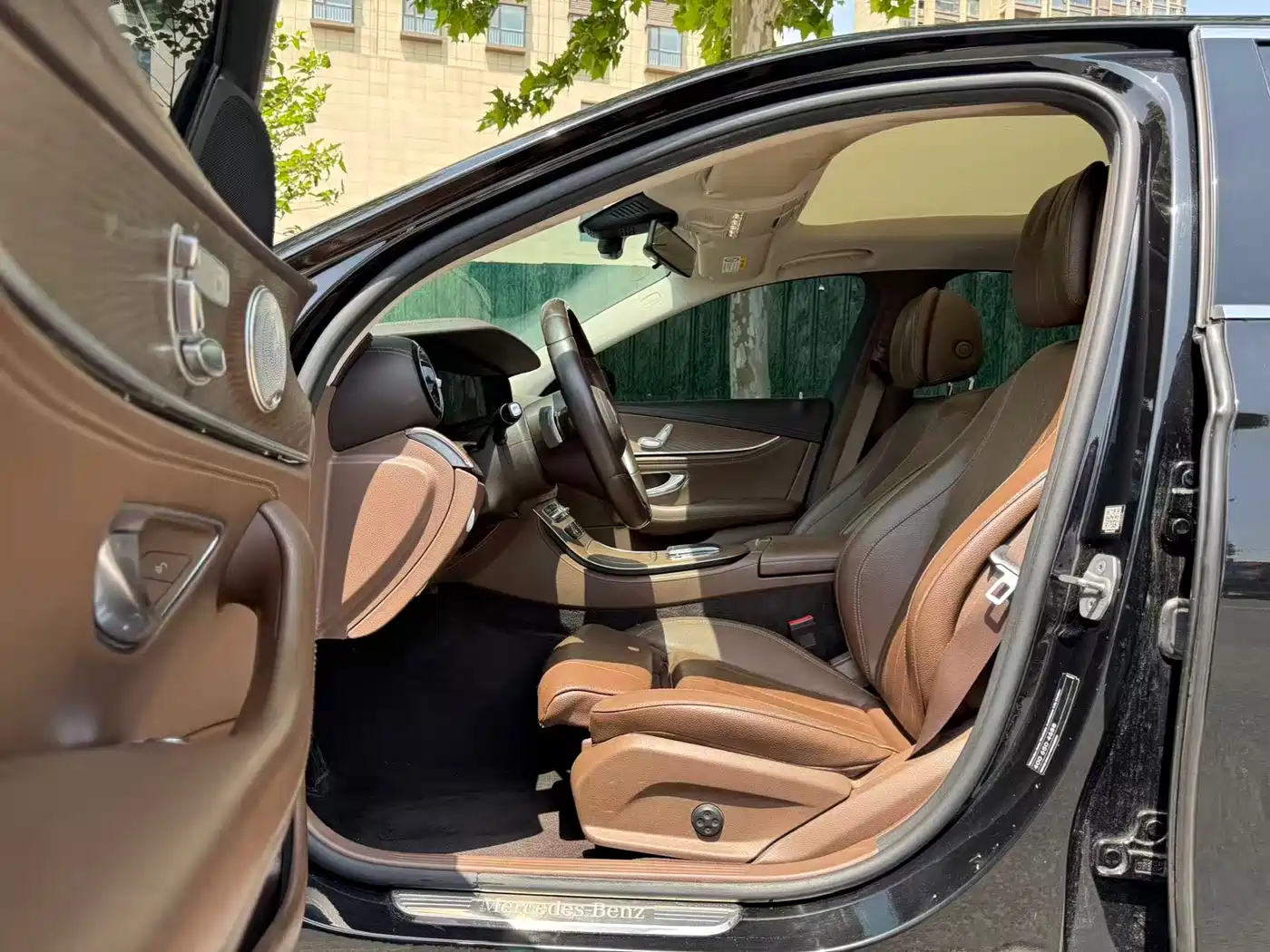 Mercedes-Benz E-Class 2021 E 260 L фото 4