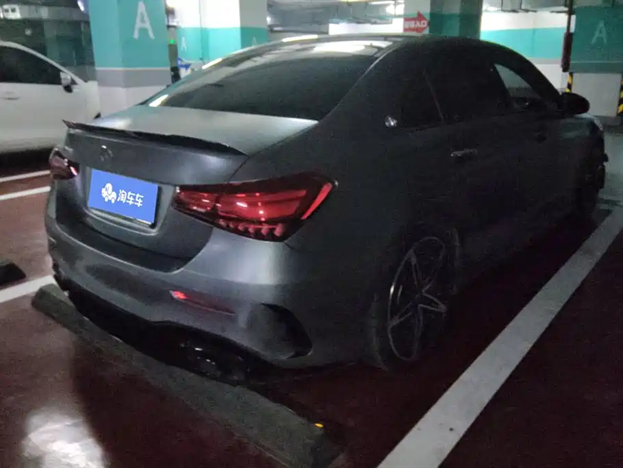 Mercedes-Benz A-Class AMG 2024 AMG A 35 L 4MATIC фото 3