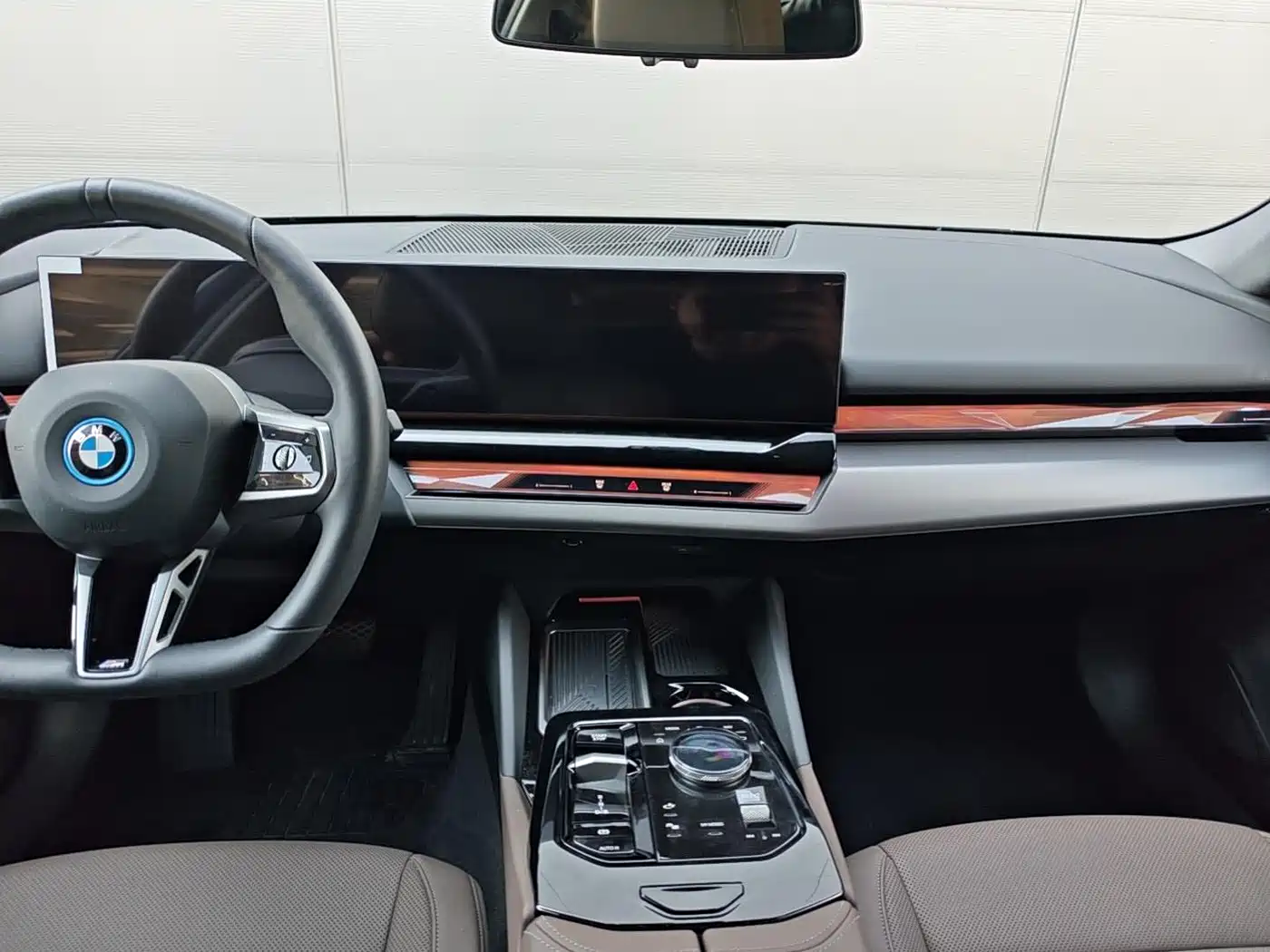 BMW i5 2025 2025 eDrive 35L M Sport Package