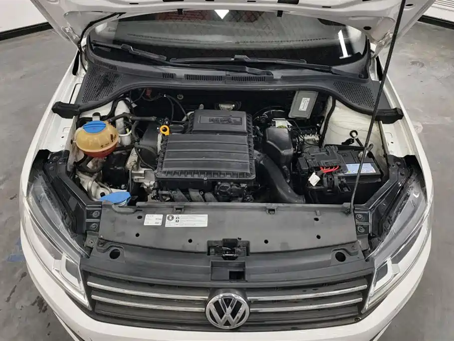 Volkswagen Santana 2016 1.6L Manual Trend Edition фото 10