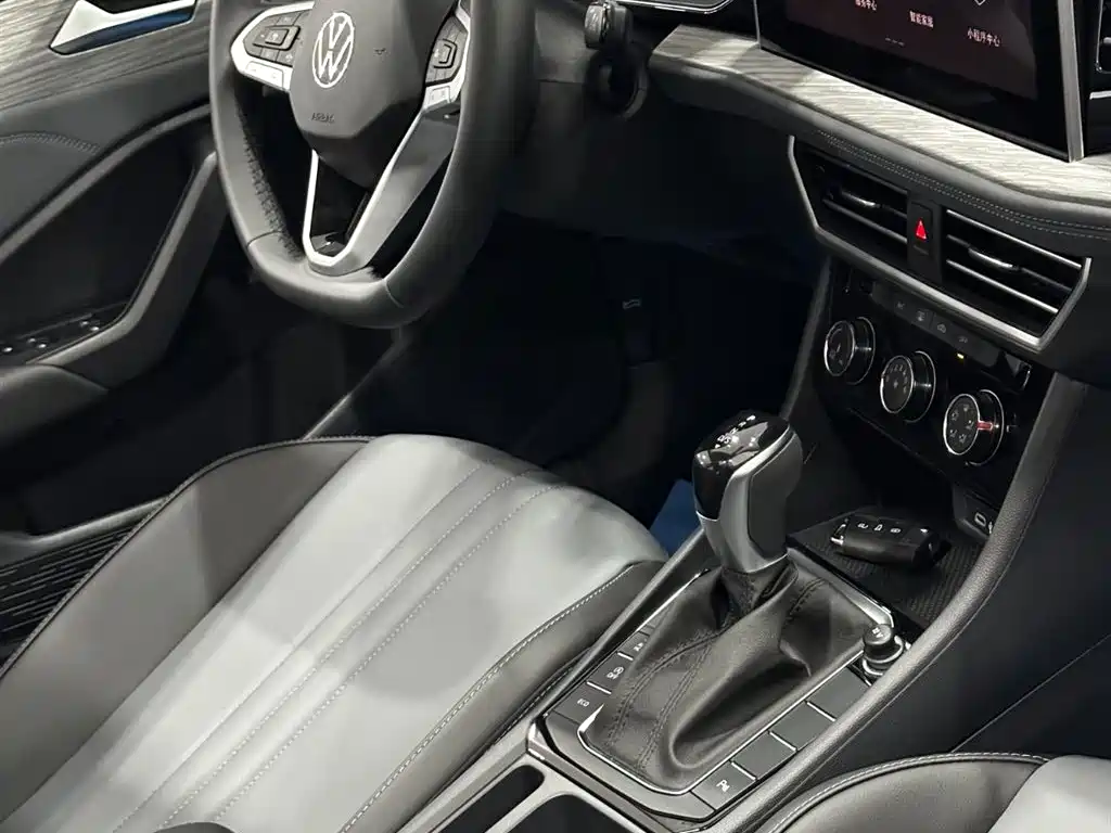 Volkswagen Sagitar 2026 Model Year Facelift 30 Million Special Edition 300TSI DSG Premium Edition фото 21