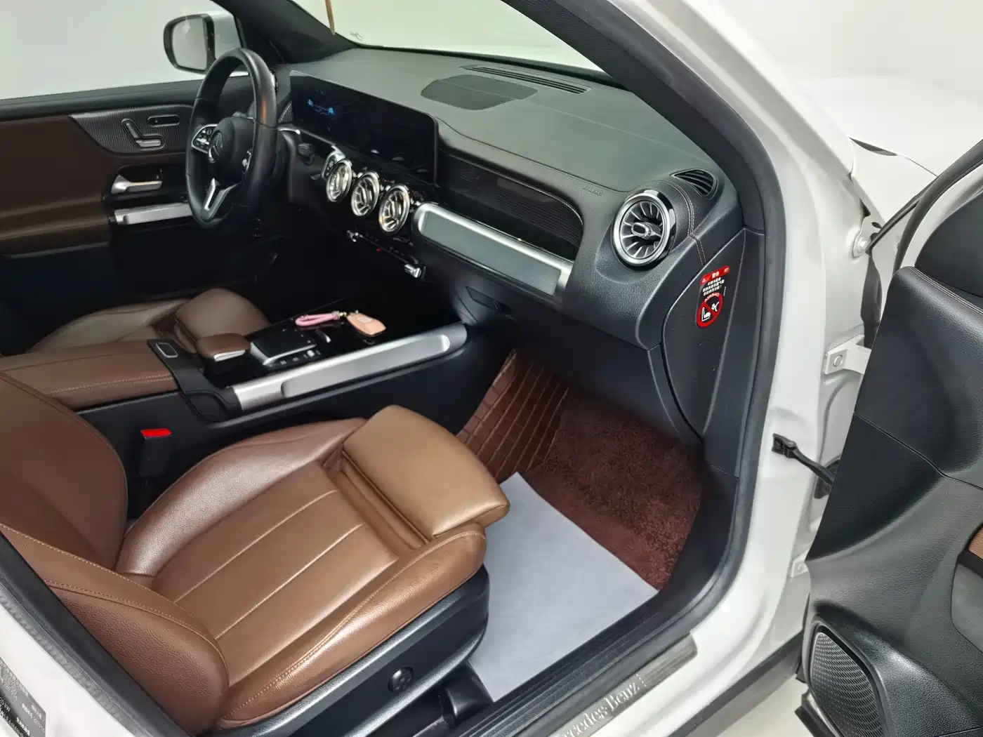 Mercedes-Benz GLB 2020 Facelift GLB 200 Style фото 12