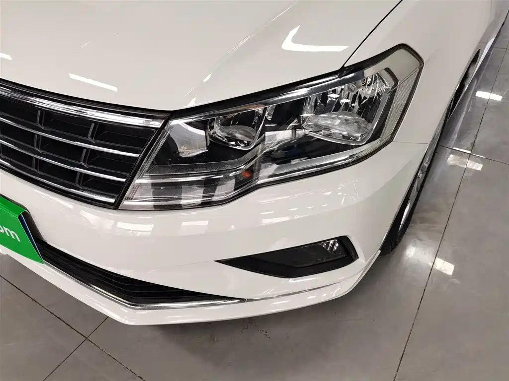 Volkswagen Jetta 2017 1.5L Automatic Comfort фото 24
