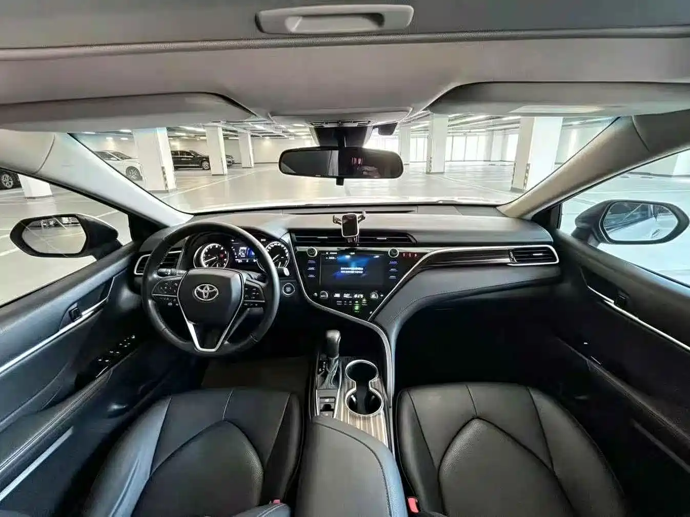 Toyota Camry 2019 2.0G Luxury (China V) фото 5