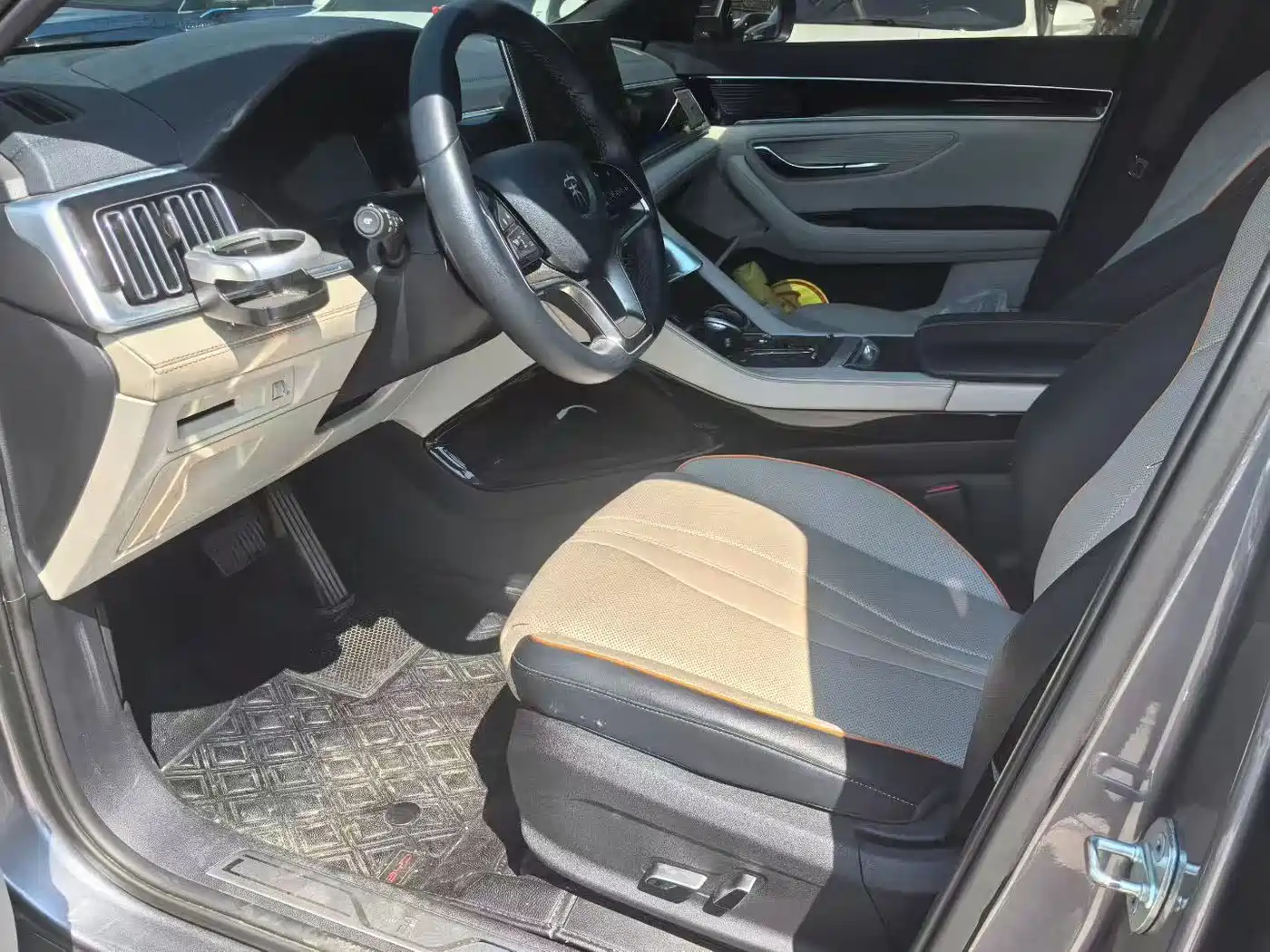 BYD Song PLUS PHEV 2021 DM-i 110KM Flagship фото 5