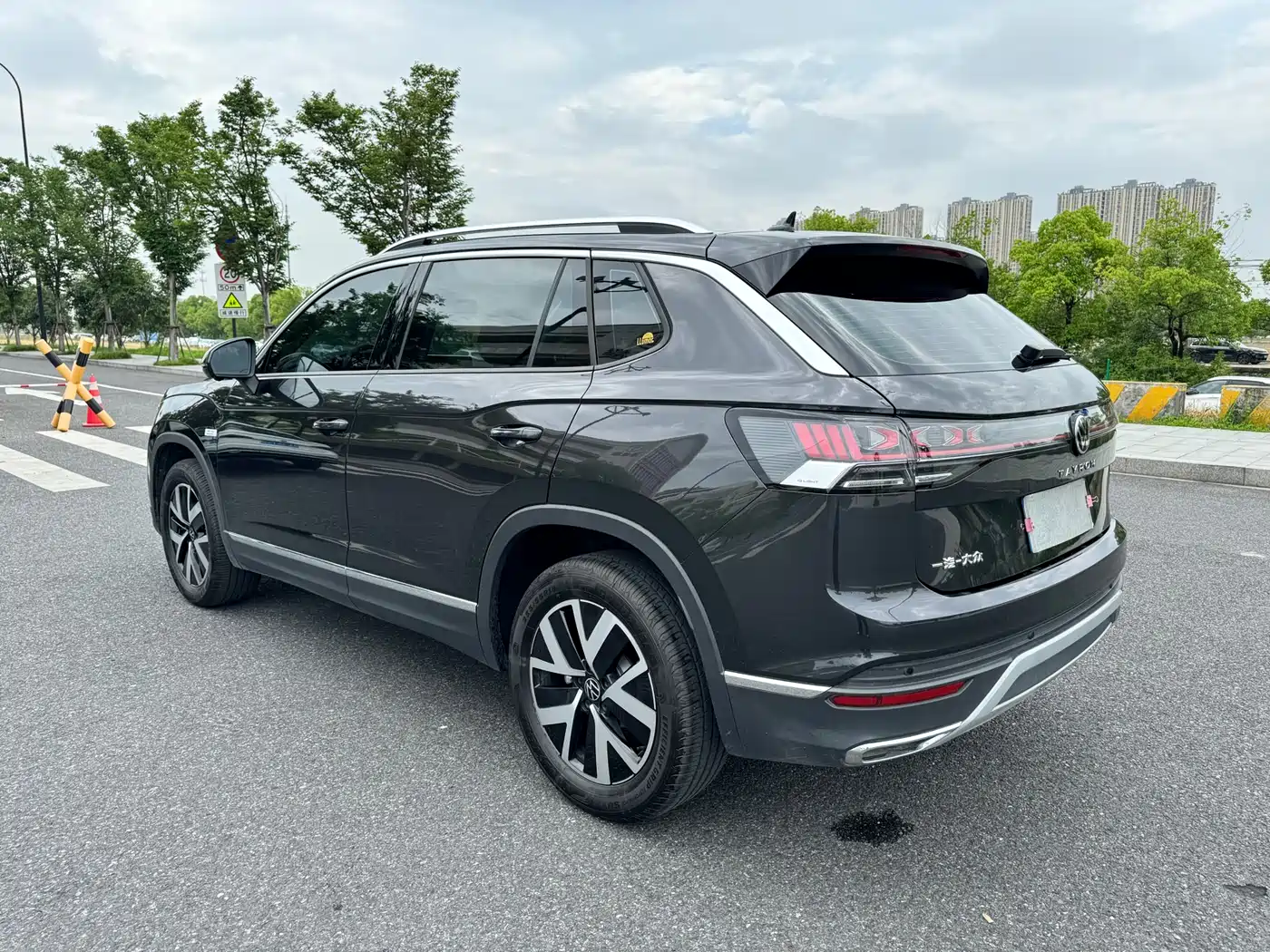 Volkswagen Tayron 2025 Facelift 300TSI Shared Edition фото 6