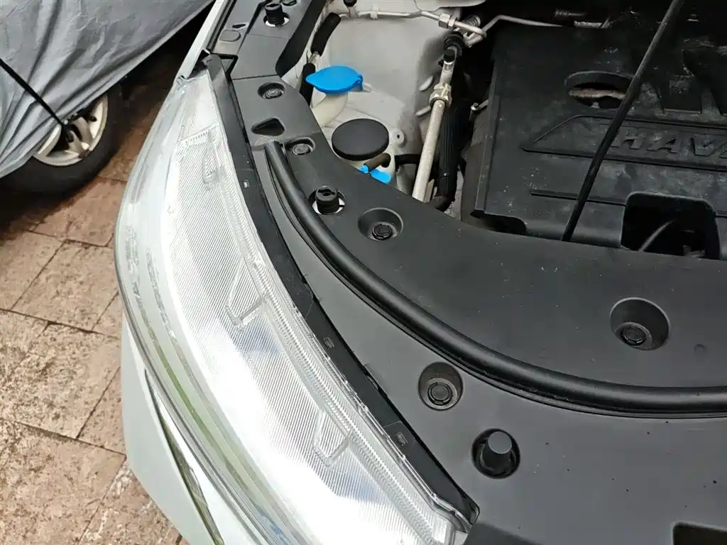 Haval M6 2021 PLUS 1.5T DCT Elite Smart Connect фото 21