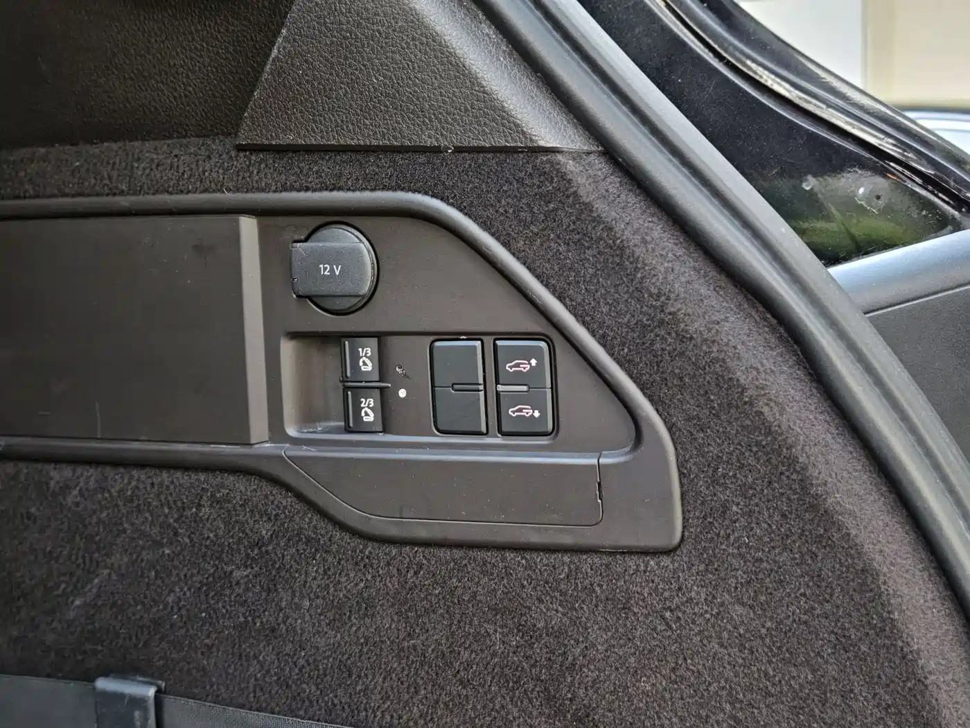 Volkswagen Touareg 2011 3.0TSI Comfort фото 24