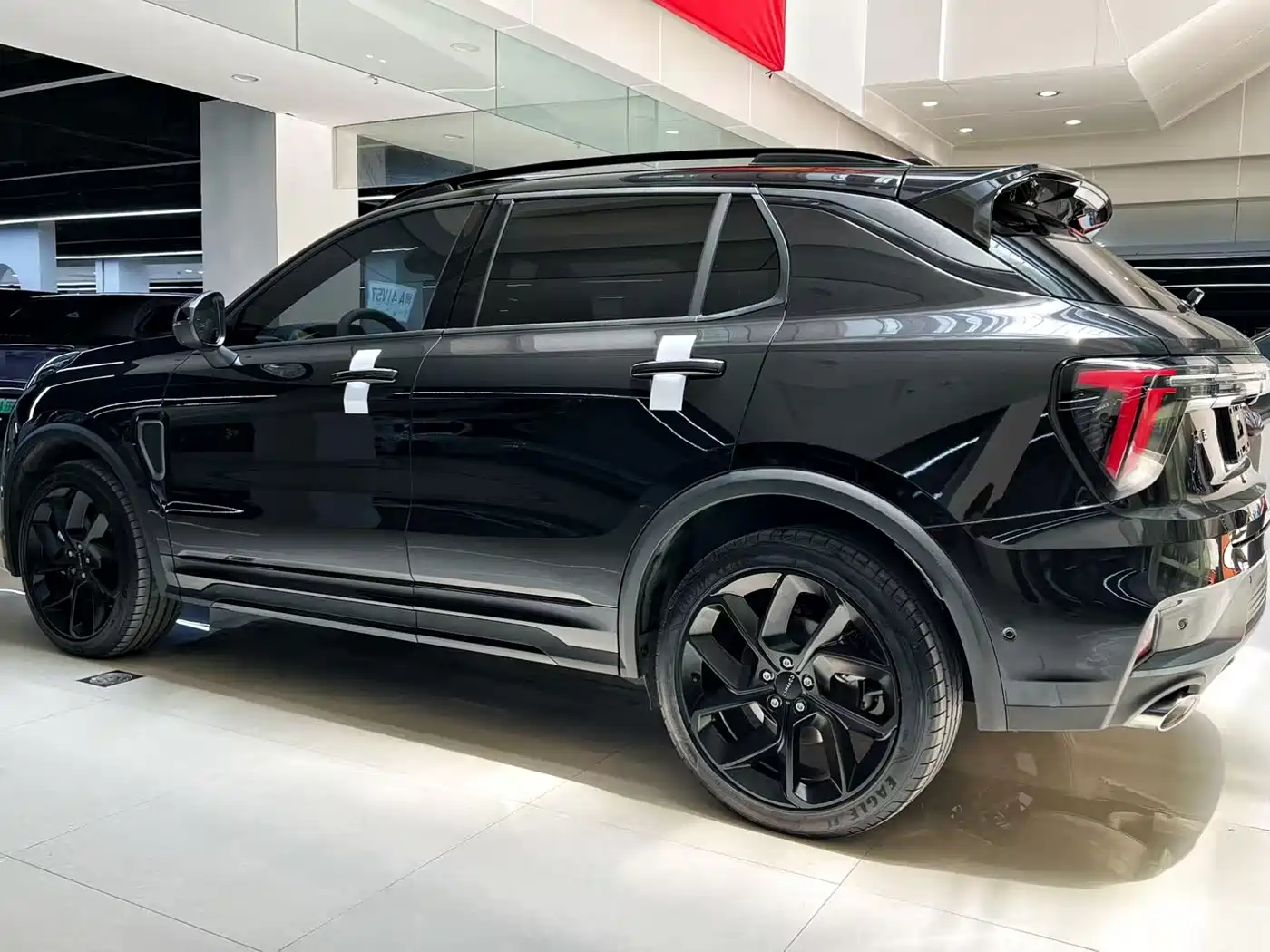Lynk & Co 01 2024 2.0TD 4WD Night Edition фото 4