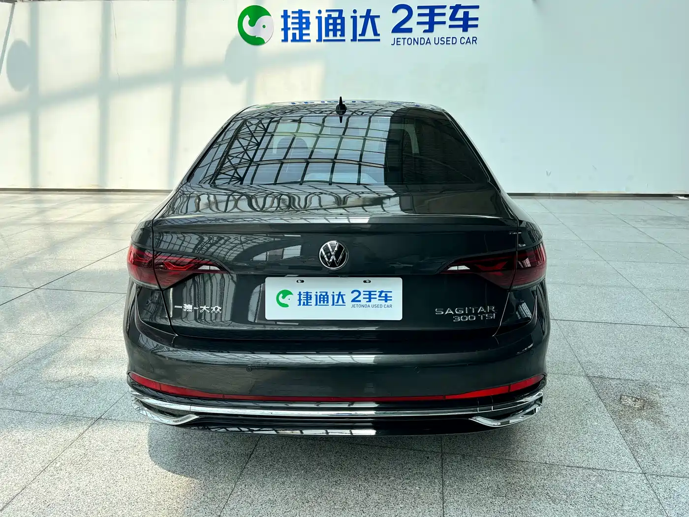 VOLKSWAGEN SAGITAR