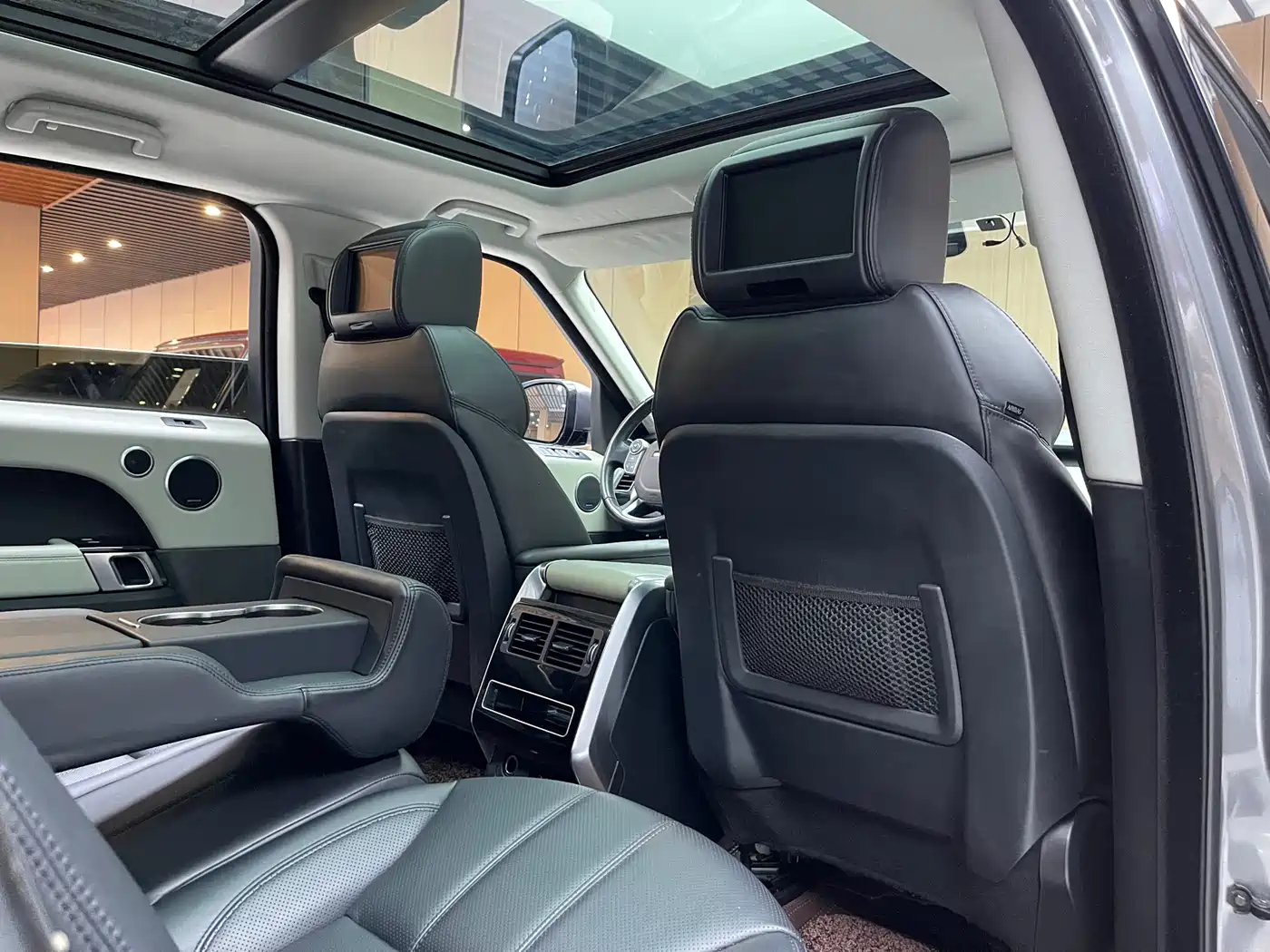 Land Rover Range Rover Sport 2014 3.0 SC V6 HSE фото 8
