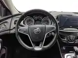 Photo 11 - Buick Regal