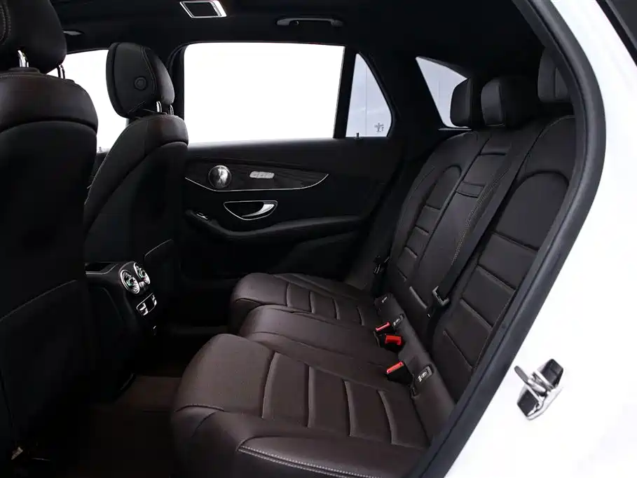 Mercedes-Benz GLC 2022 Facelift GLC 300 L 4MATIC Dynamic Collector's Edition фото 14