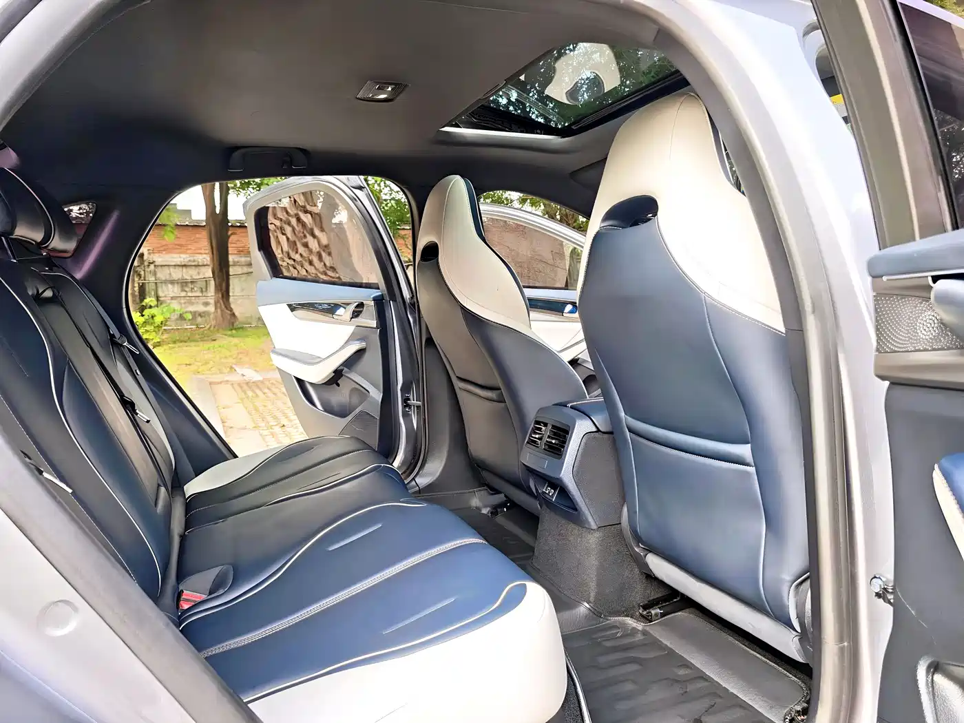 BYD Qin PLUS 2021 DM-i 55KM Flagship фото 7