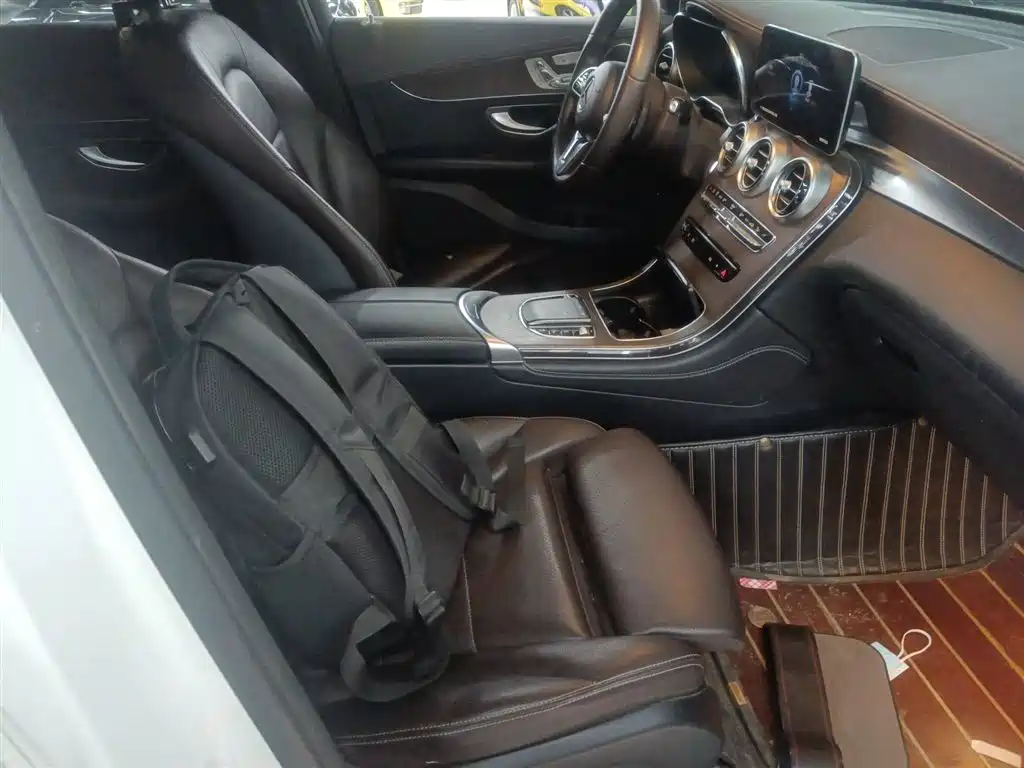 Mercedes-Benz GLC 2022 Facelift GLC 260 L 4MATIC Luxury Model фото 19