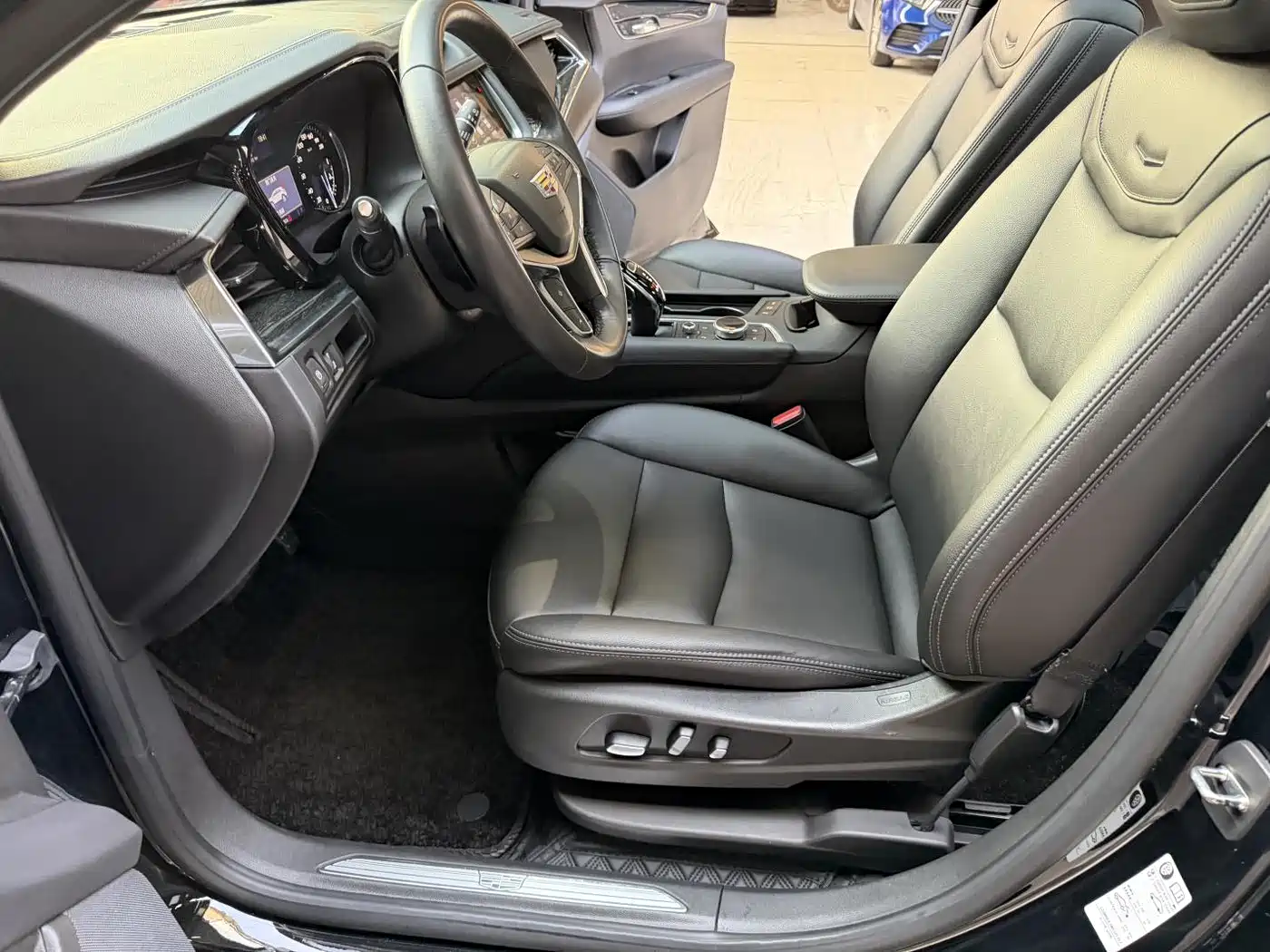 CADILLAC XT5