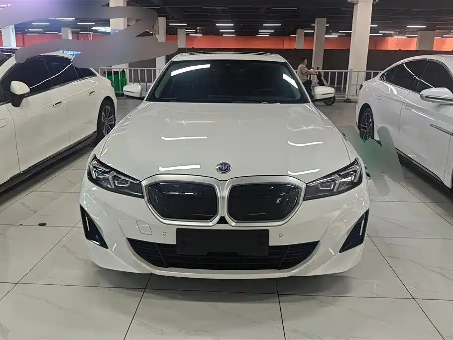 BMW i3 2024 eDrive 35 L фото 2