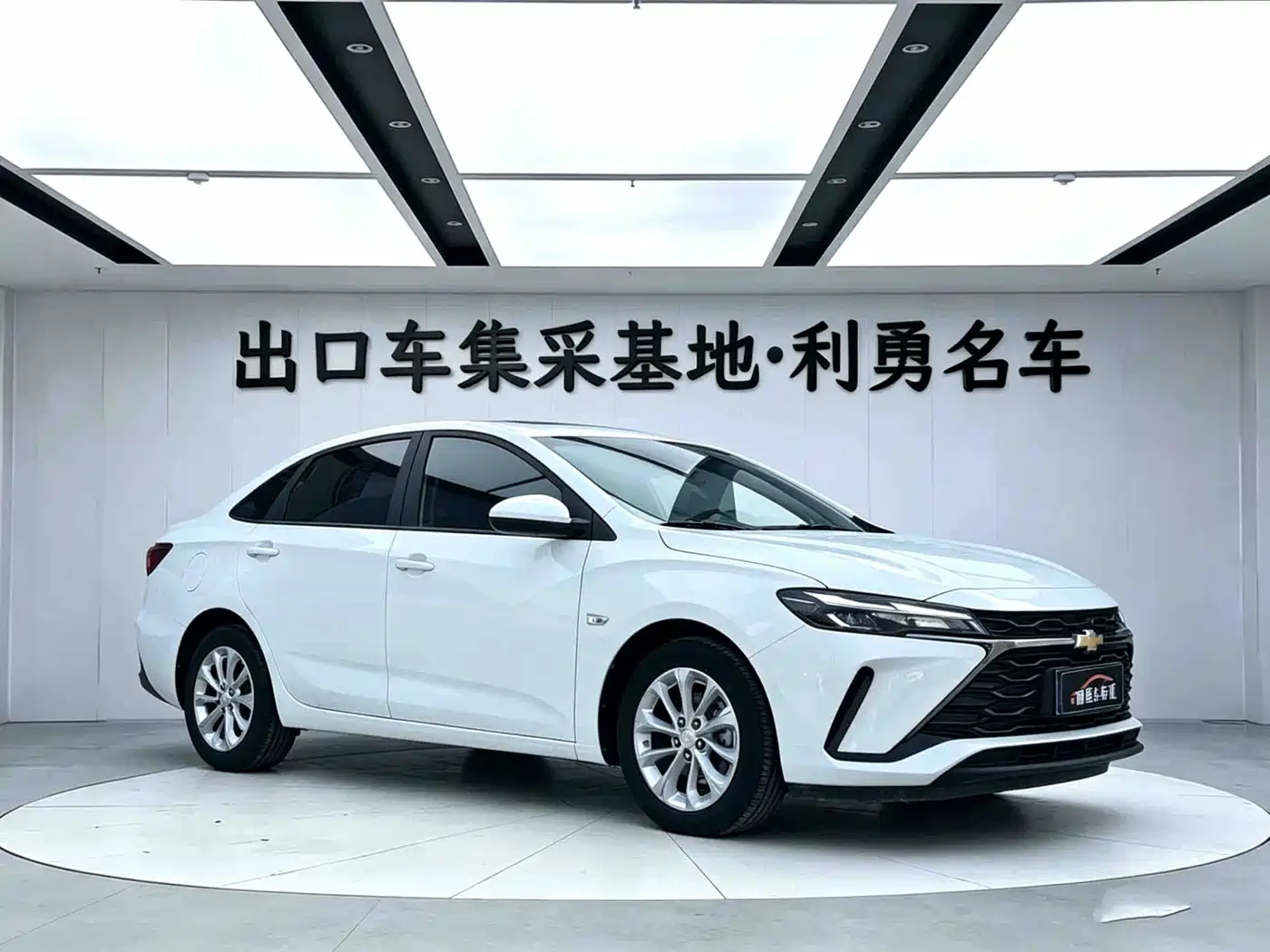 Chevrolet Monza 2023 1.5L Dual-Clutch Enjoyment Edition фото 3