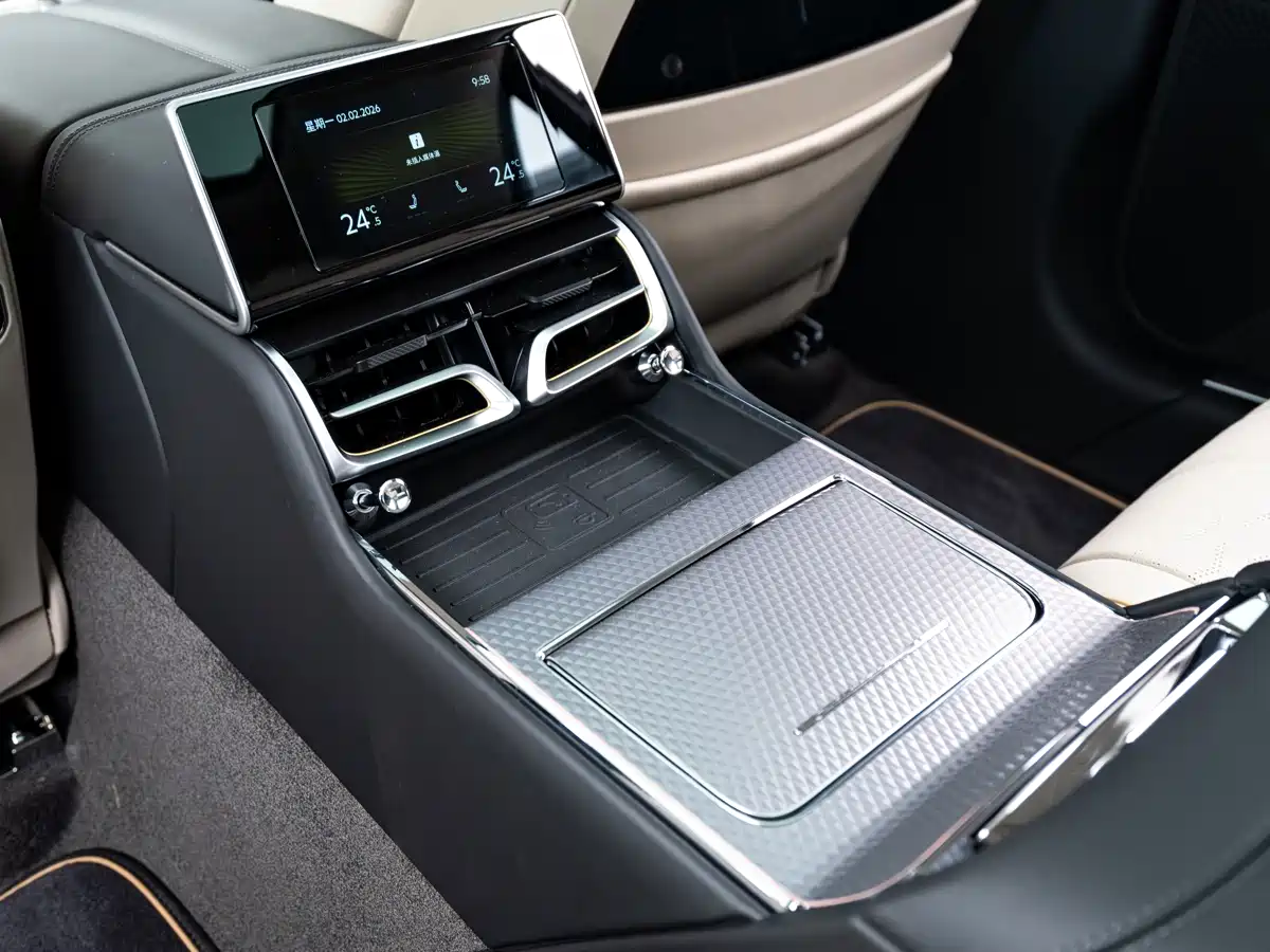 BENTLEY FLYING SPUR PLUG IN HYBRID