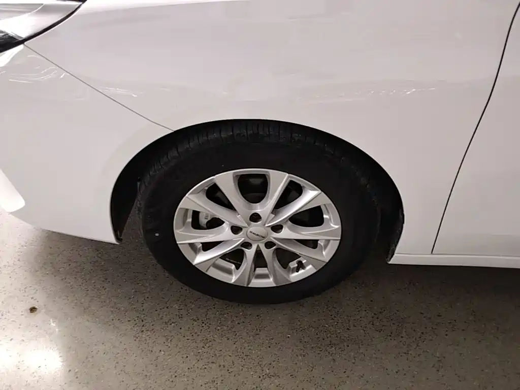 Roewe i5 2025 2023 1.5L Manual Comfort Edition