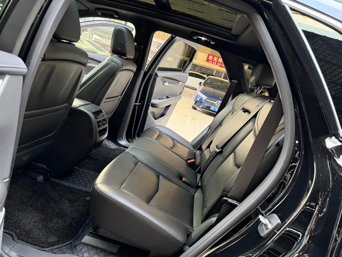 CADILLAC XT5