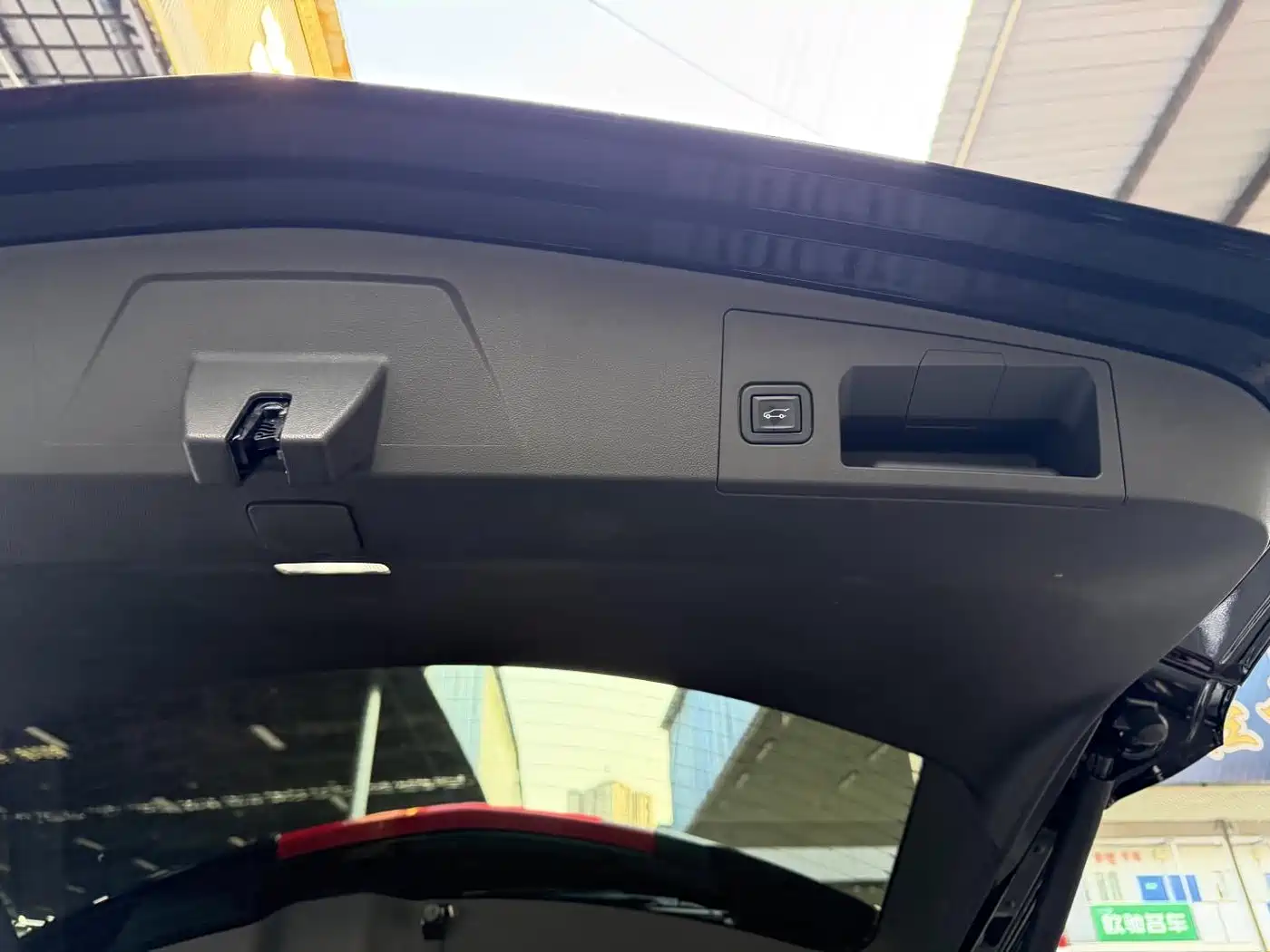 Cadillac XT5 2022 2.0T 2WD Luxury фото 25