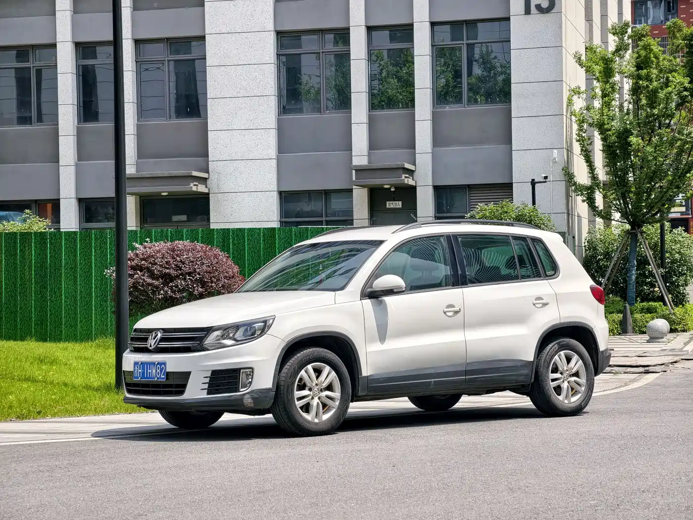 Volkswagen Tiguan 2016 Model 300TSI Automatic 2WD Comfort Edition
