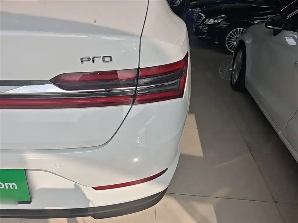 BYD Qin Pro 2020 Surpass Edition 1.5TI Manual Luxury фото 8