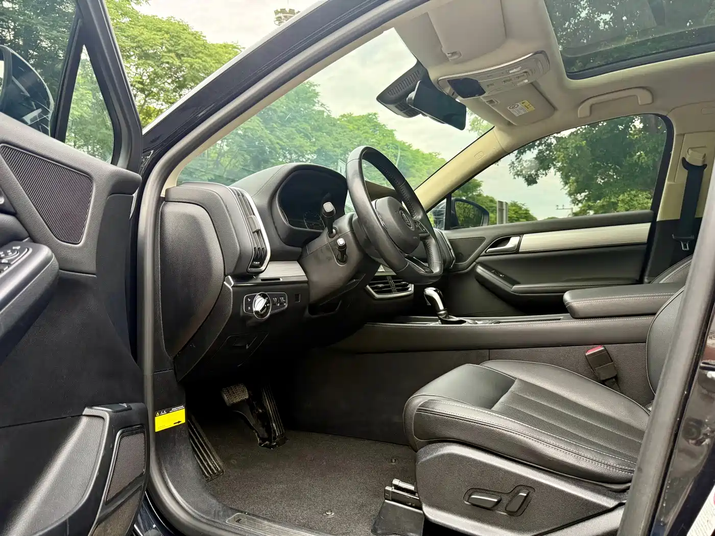 BYD Tang 2020 2019 2.0T Automatic Smart Connect Luxury 5-seater China VI