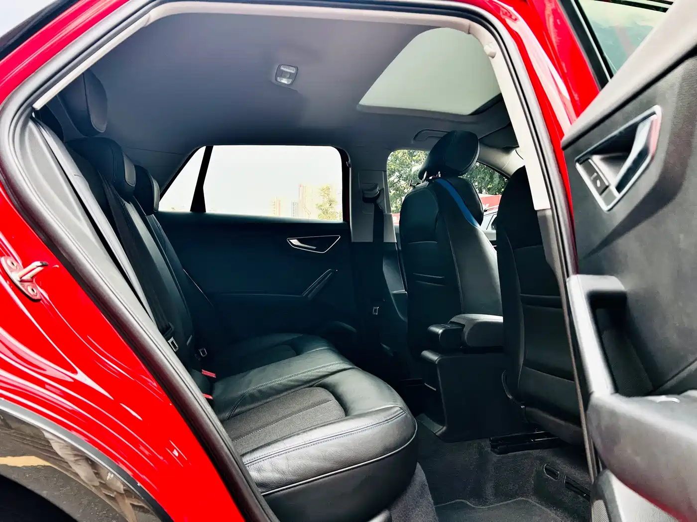Audi Q2L e-tron 2019 Q2L e-tron Pure Electric Smart Cool Edition фото 10