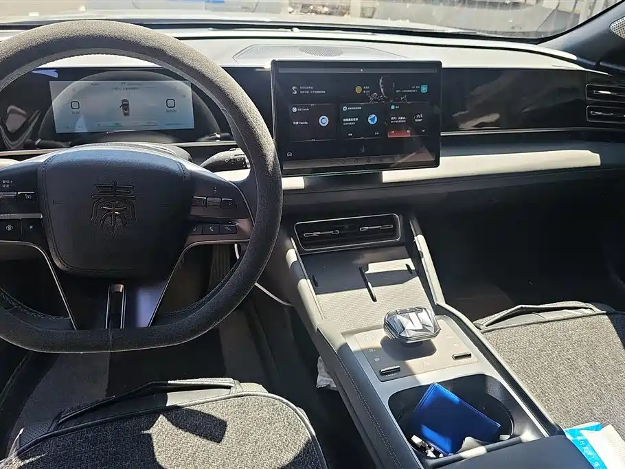 BYD Qin L 2024 DM-i 80KM Superior фото 12