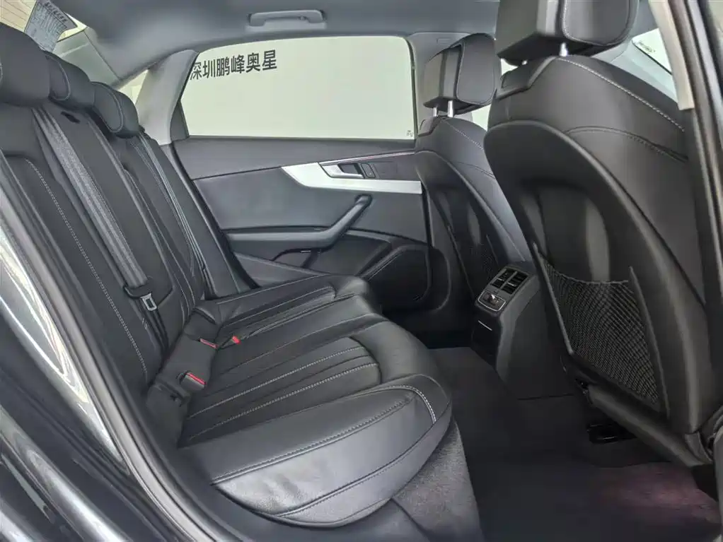 Audi A4L 2020 40 TFSI Luxury Dynamic фото 13