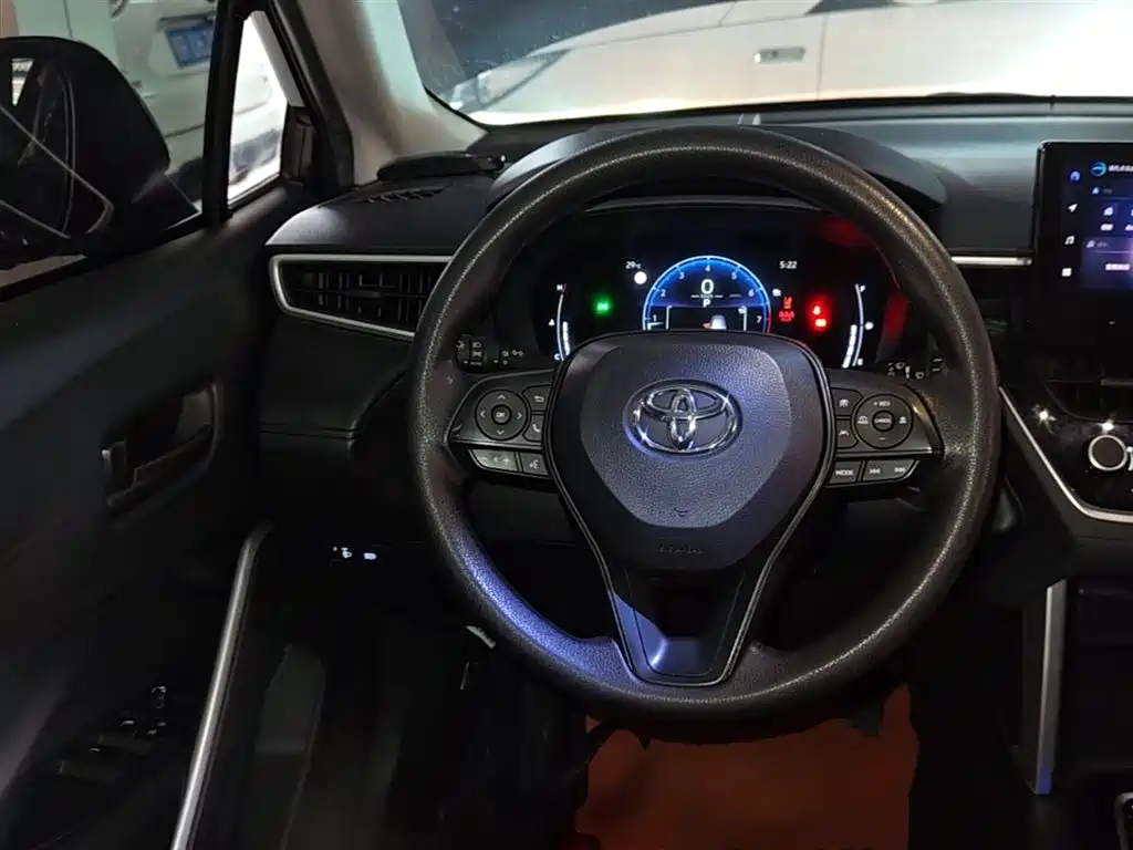 Toyota Corolla Cross 2023 2.0L Elite Edition фото 11