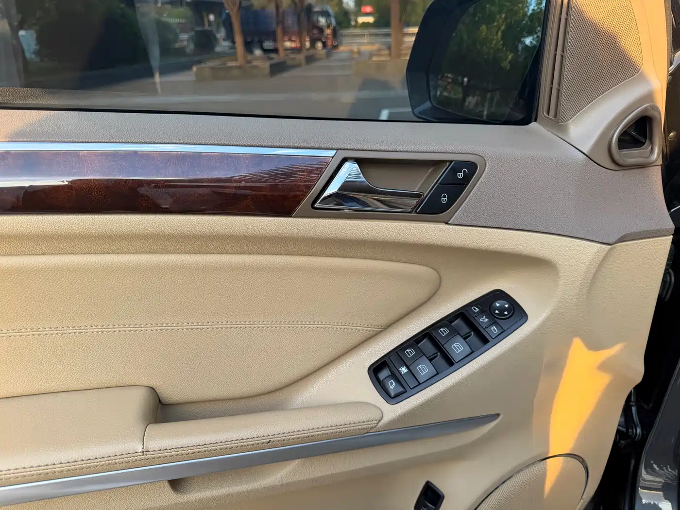 Mercedes-Benz GL-Class 2011 GL 450 4MATIC Premium фото 15