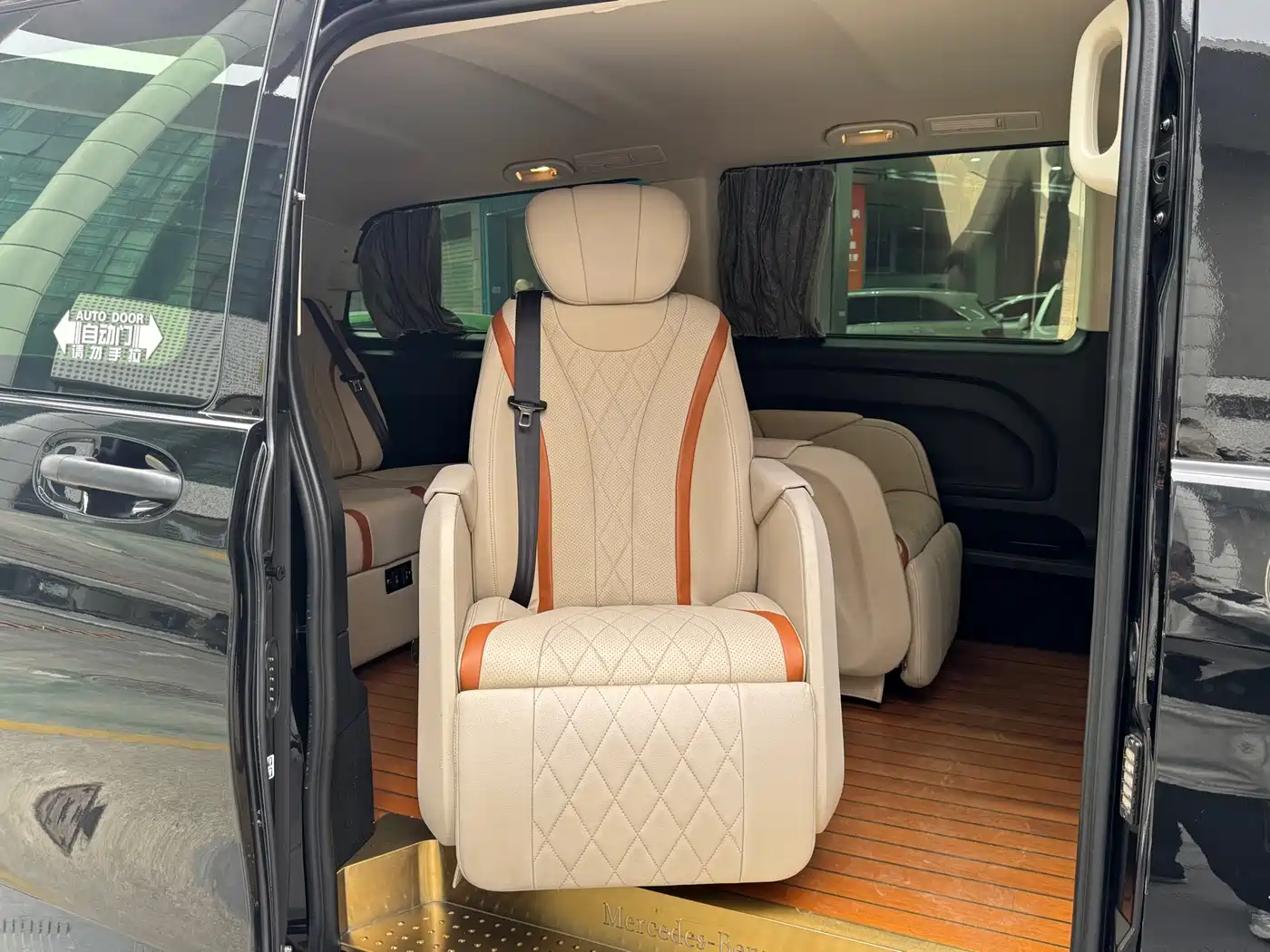 Mercedes-Benz Vito 2018 2.0T Elite Edition 7-Seater China V фото 9