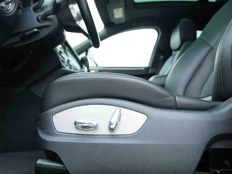 Porsche Macan 2020 Macan 2.0T фото 6