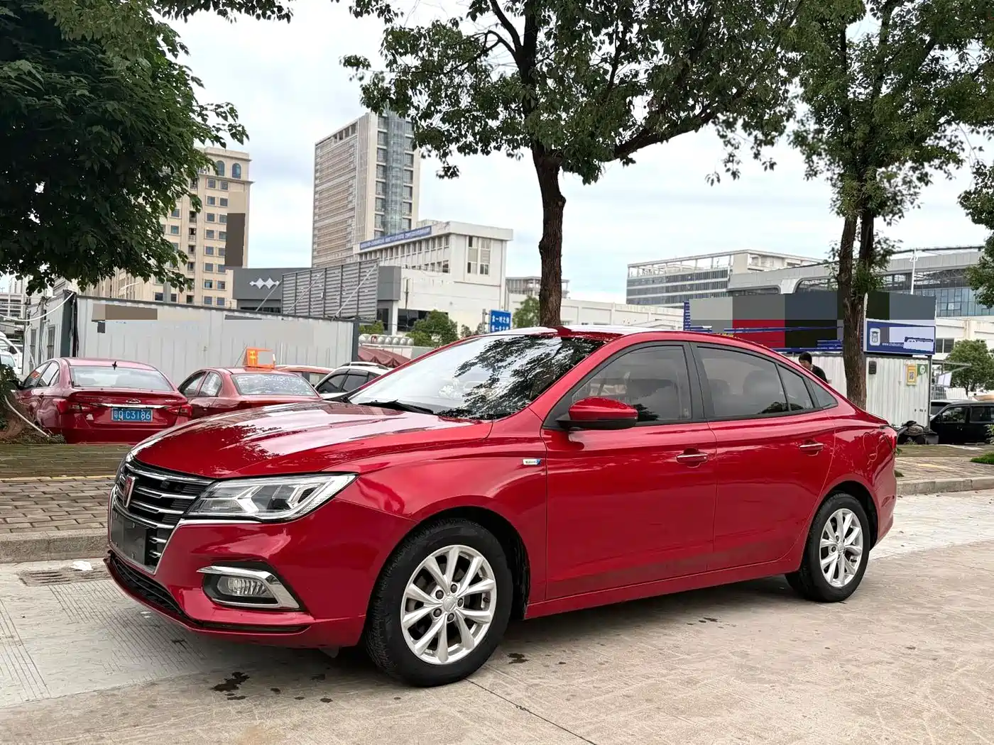 Roewe i5 2019 2019 1.5L Auto 4G-Connected Langyue Edition