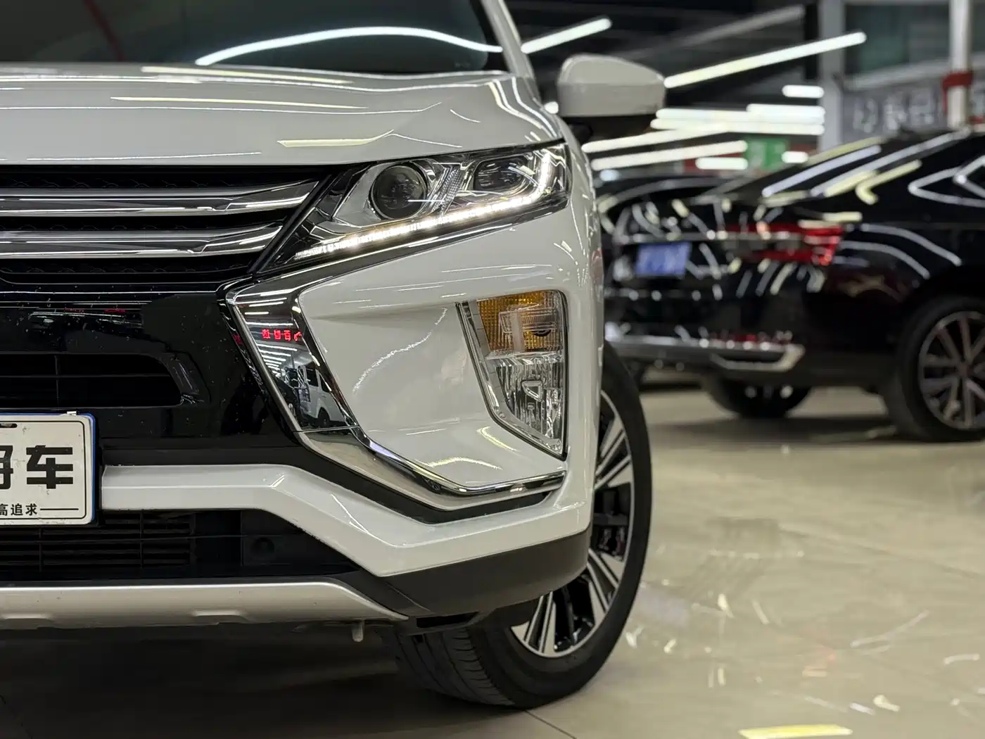 Mitsubishi Eclipse Cross 2021 1.5T CVT 4WD Passion Edition фото 18