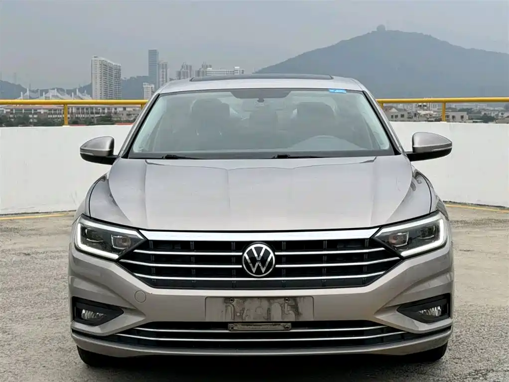 Volkswagen Sagitar 2019 280TSI DSG Comfort Edition China VI фото 3