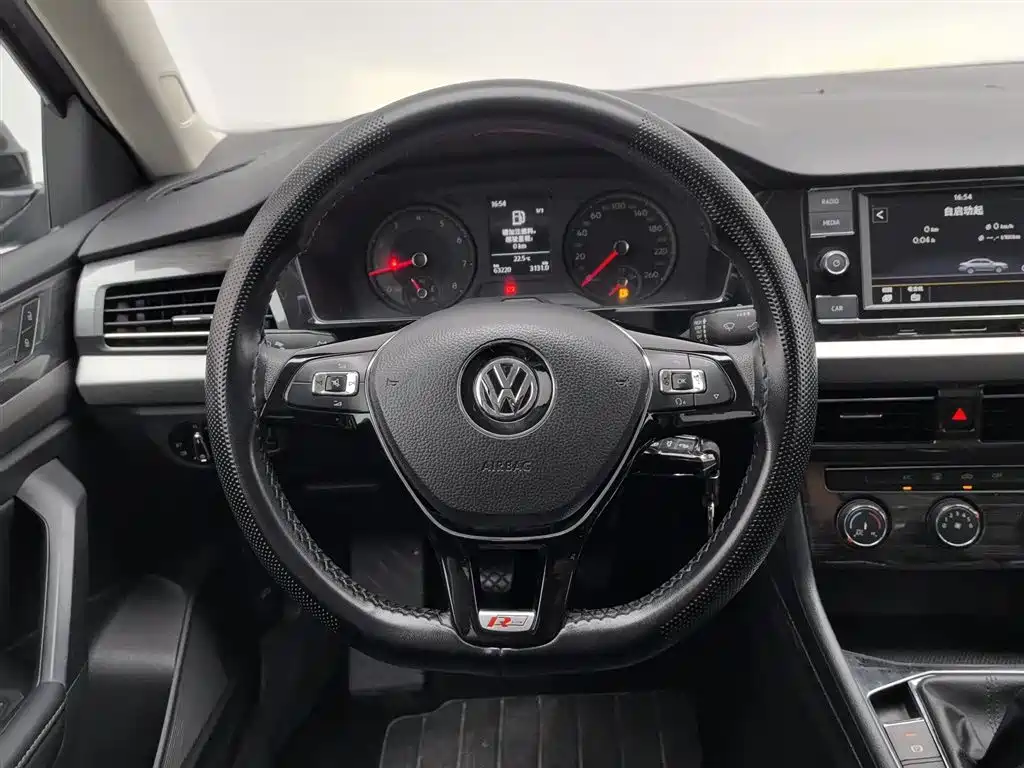 Volkswagen Lavida 2019 1.5L Manual Comfort Edition China VI фото 11