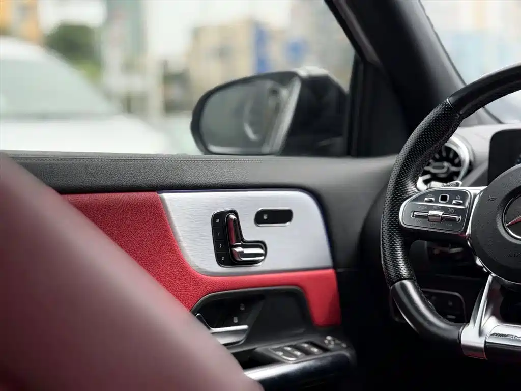 Mercedes-Benz GLA AMG 2022 AMG GLA 35 4MATIC фото 16